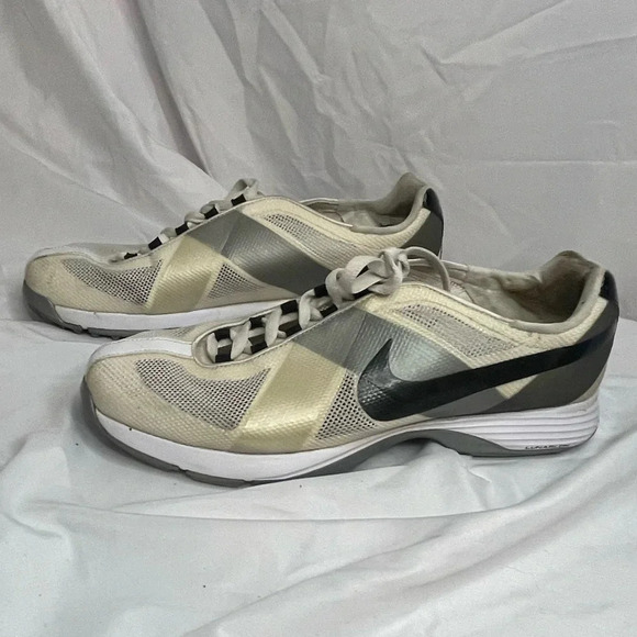 Nike Shoes Mens Sz 8 Hyperfuse 9 Golf Cleats Sneakers 483325-100 Yellow Lace Up - Picture 7 of 11